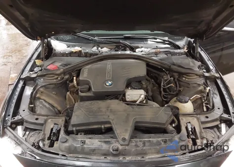 2012 BMW 328I из США, поврежденный, VIN WBA3A5C56CF348110